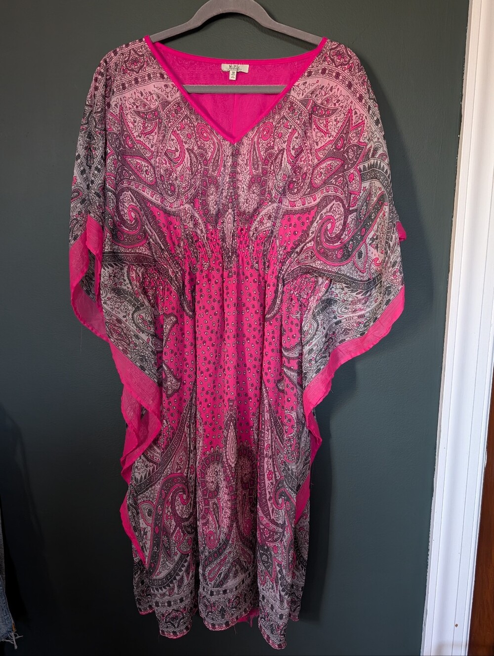 M.P.H. Flowing Pink Paisley Midi Kaftan Dress 🩵